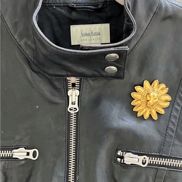 AUTHENTIC Rare Chanel Early 80'S Lion Brooch IN 24k Gold Plated - Picture 7 of 8